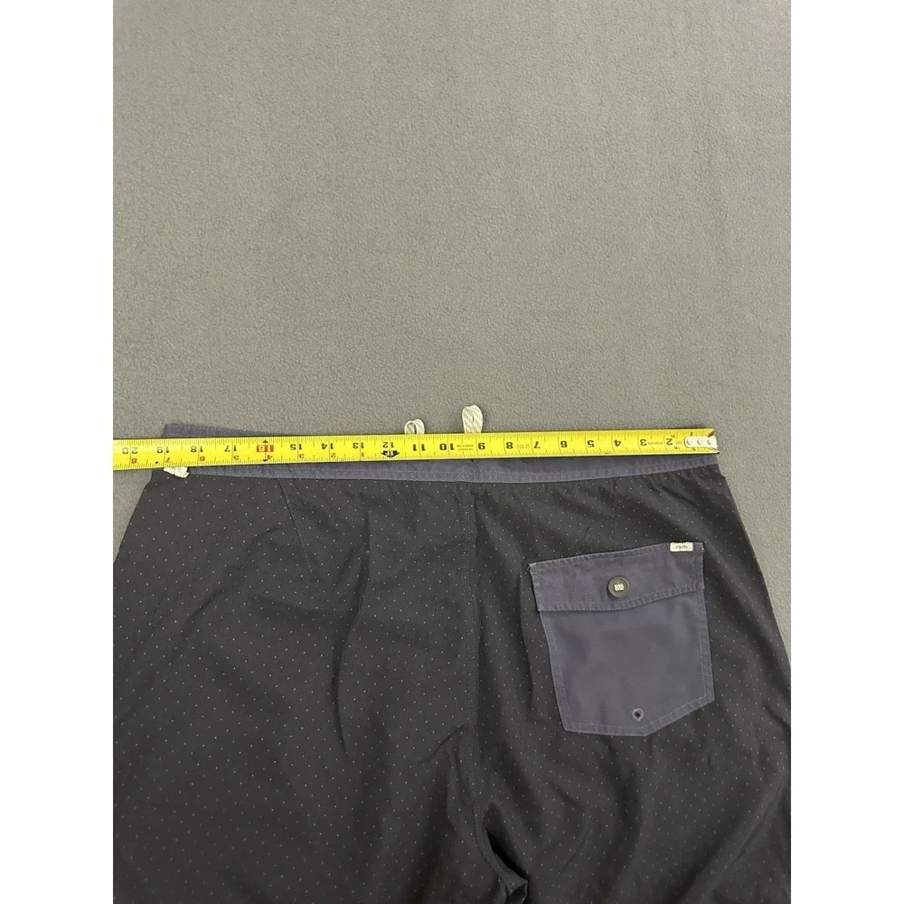 Vuori Men's Size 38 Gray Board Shorts Swimming Trunks Drawstring Beach Swim
